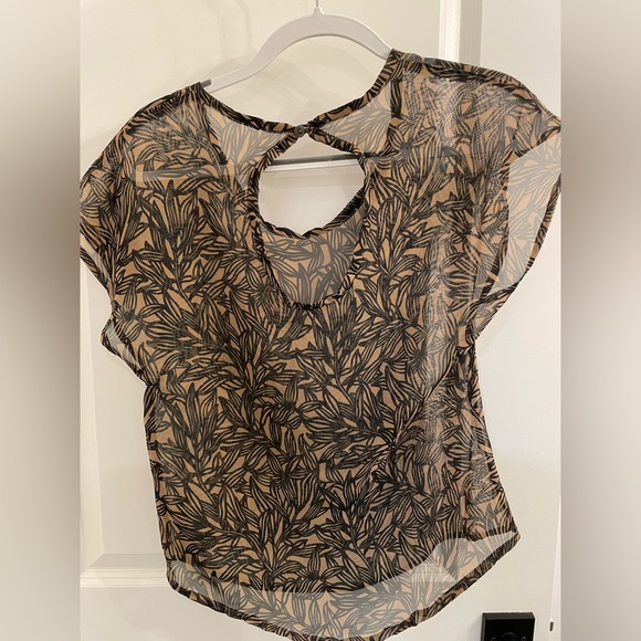 Sheer Patterned Top - Picture 2 of 2